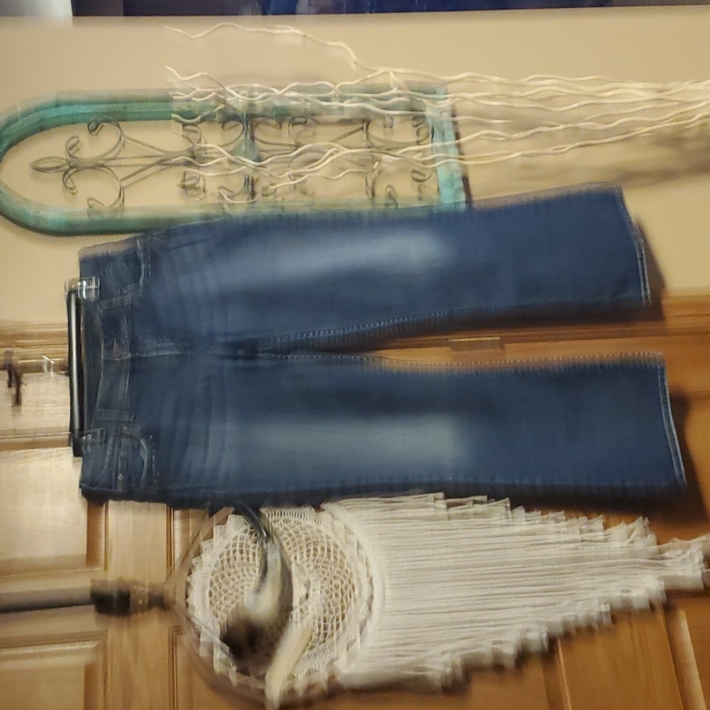 Silver Jeans - Picture 7 of 10